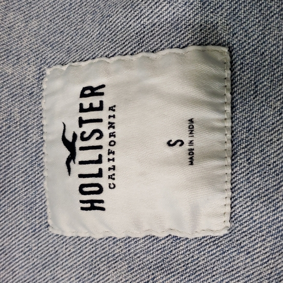 HOLLISTER light wash denim jacket - Picture 5 of 15